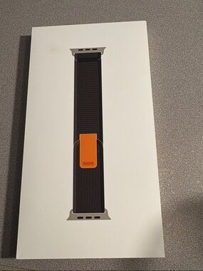 New Apple Watch Band Black/Gray Trail Loop